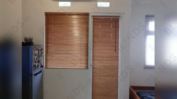 Contoh Wooden Blinds Sp. 03 Di Apt Green Pramuka
