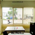 Gambar Tirai Vertical Blinds Dimout Project Lippo Cikarang Bekasi
